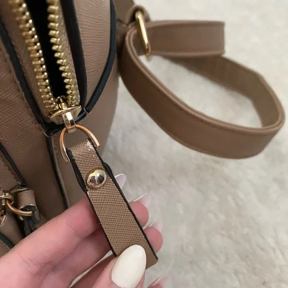 Cute classy backpack - Picture 3 of 11